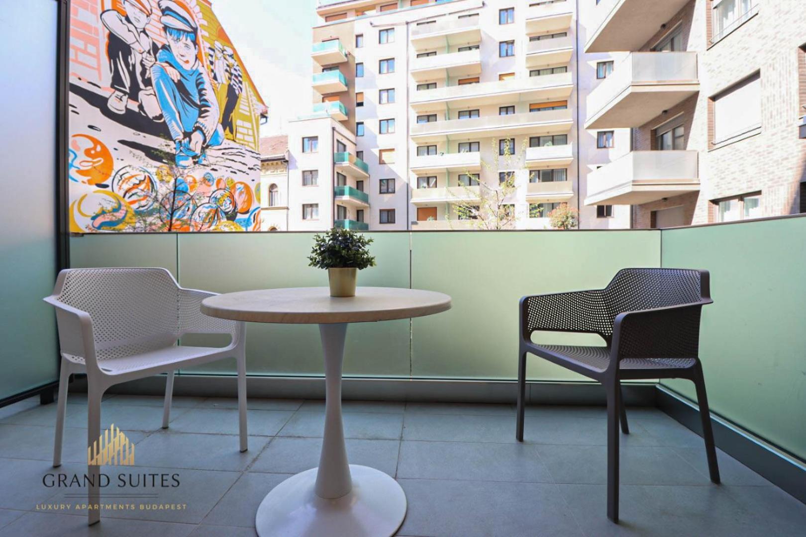 Grand Suites Promenade Budapest Exterior photo